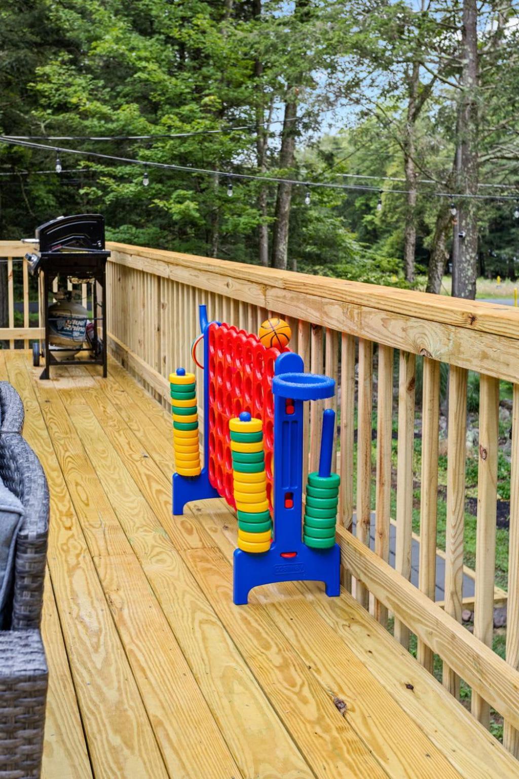 Lazy Bear Retreat Outdoor Oasis Hot Tub Etc Blakeslee