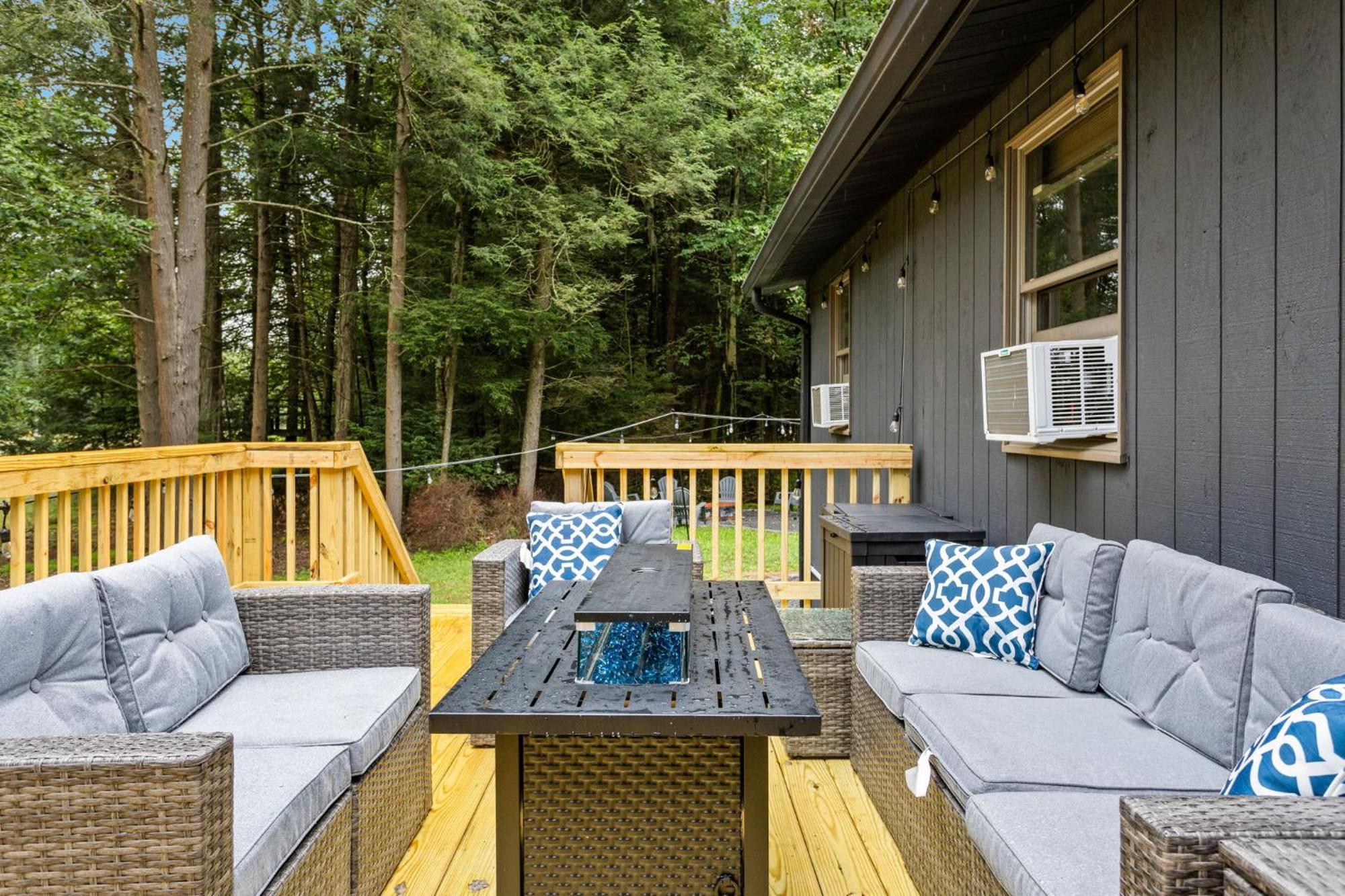 Holiday home Lazy Bear Retreat Outdoor Oasis Hot Tub Etc *