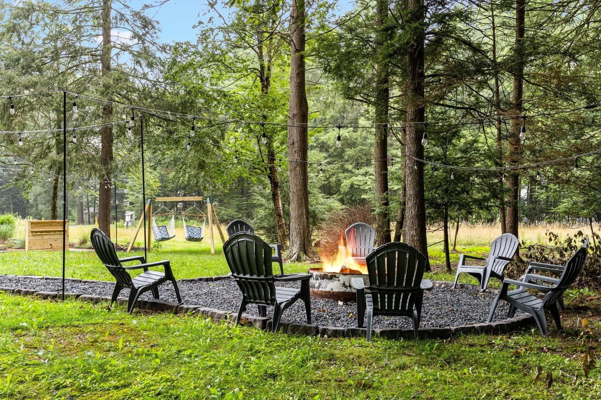 Lazy Bear Retreat Outdoor Oasis Hot Tub Etc Holiday home