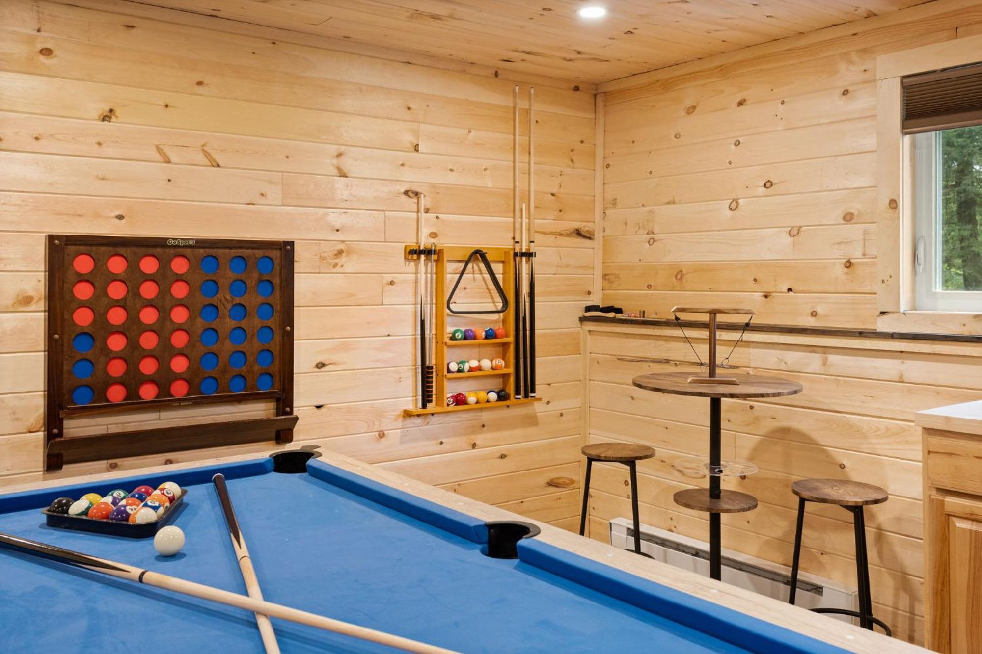 Lazy Bear Retreat Outdoor Oasis Hot Tub Etc *